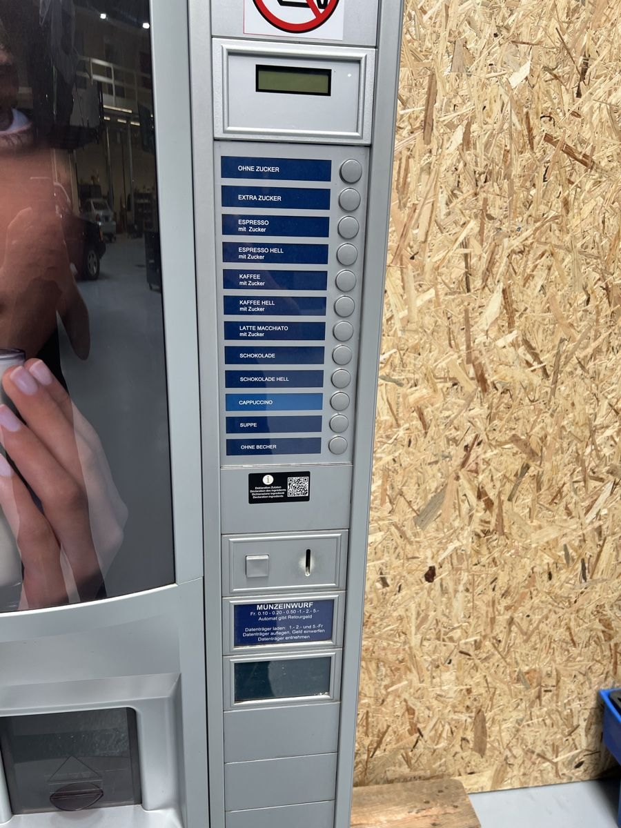 Macchine per caffè & Macchine per espresso: Dallmayr Kaffeevollautomat ab Service – Usato da Galgenen venduto da P-Tech_Performance 1