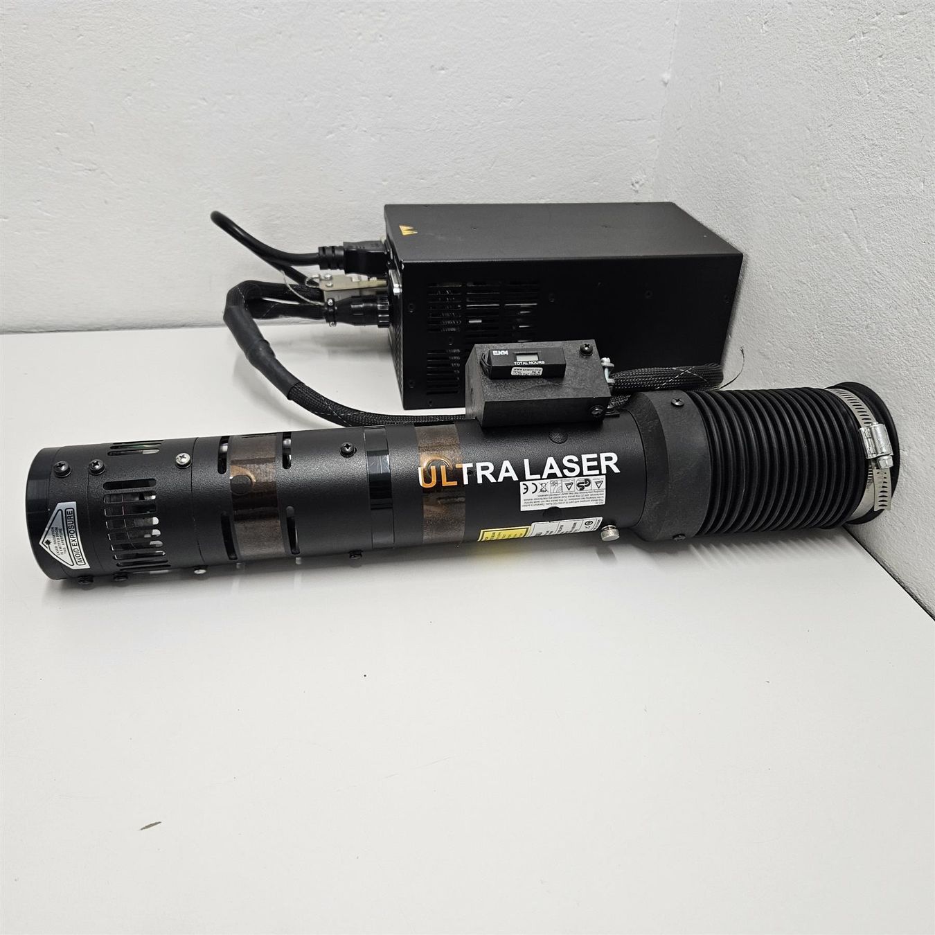 Componenti elettronici: ULTRA LASER mit Netzteil - läuft! – Usato da Niederdorf venduto da LeptonAG 1