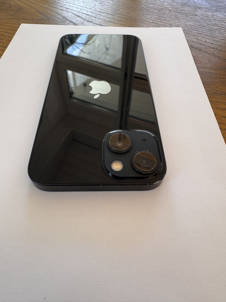 Apple Telefoni cellulari / Smartphones: Iphone 13 128GB Schwarz – Usato da Sarnen venduto da Qwertziop74 2