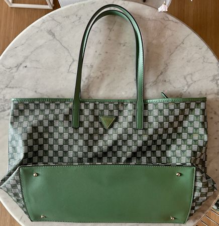 GUESS Shopper mit Täschli, Grün/Weiss, Neuwertig