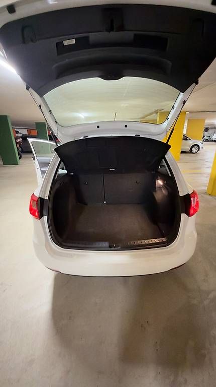 Automobili: Seat Ibiza 1.6 TDI ST – Usato da Zürich venduto da ale1235 4