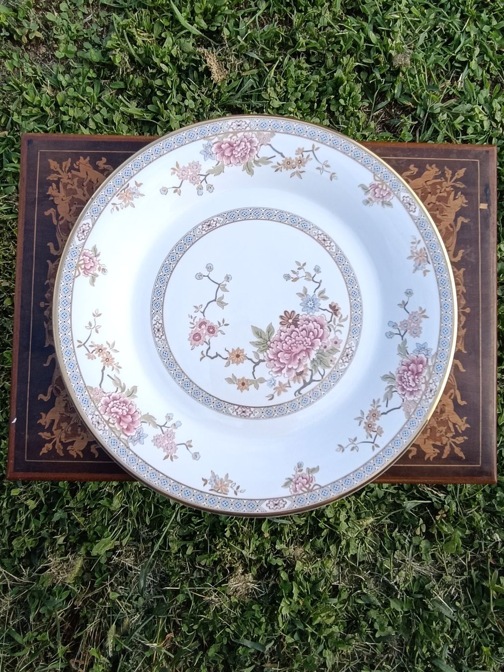 Royal Doulton Tazze: Royal Doulton Teller + 2 tassen – Usato da S. Antonino venduto da sab_z5qw 3