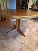 Table ronde en bois
