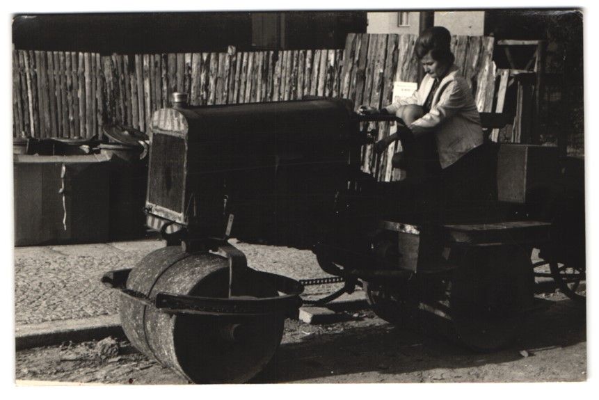 Fotografie & Manifesti: 2 Fotografien Strassenwalze, Schlepper - – Usato da Berlin venduto da bartko-reher 1