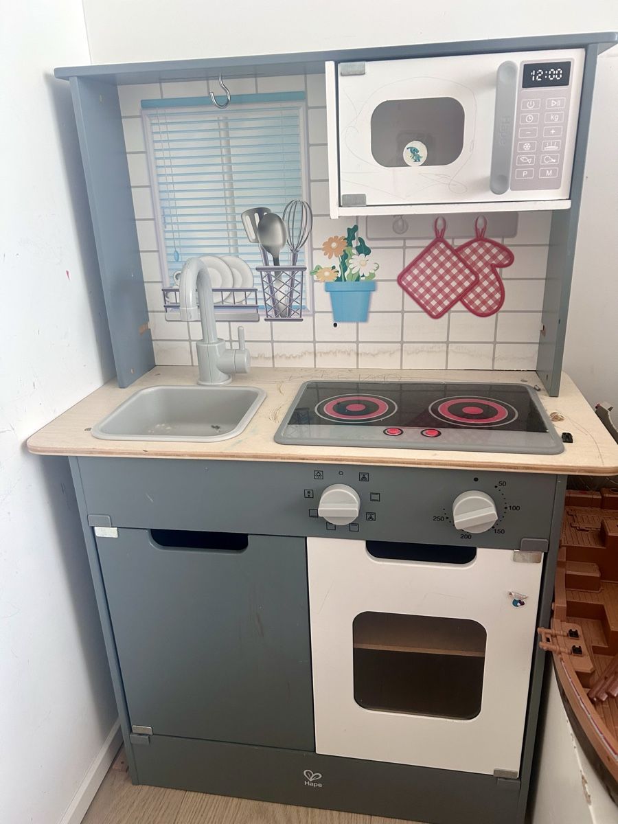Hape Giocattoli: Kinderküche von Hape – Usato da Balterswil venduto da gh2309