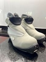 Salomon Women's Nordic Ski Boots Size 40, US 8🤩
