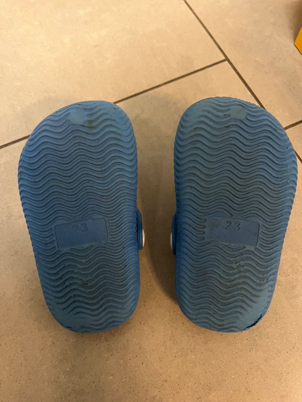 Scarpe per ragazzi: Blaue Spyderman Schuhe, Gr. 23 – Usato da Zürich venduto da jmg_8005 2