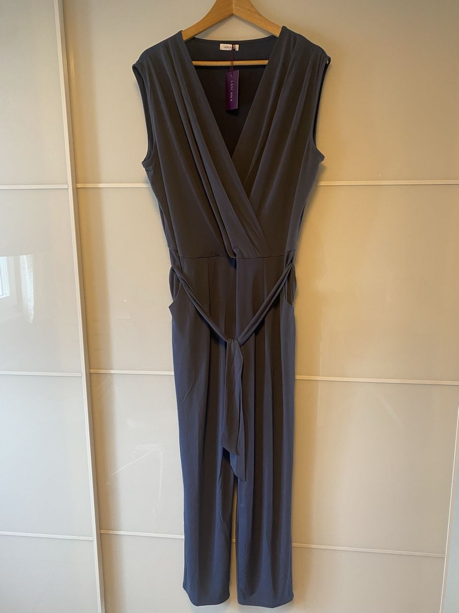 Lascana Jumpsuits: LASCANA Overall mit Bindegürtel, 46, neu – Neu (gemäss Beschreibung) aus Ibach von heifla