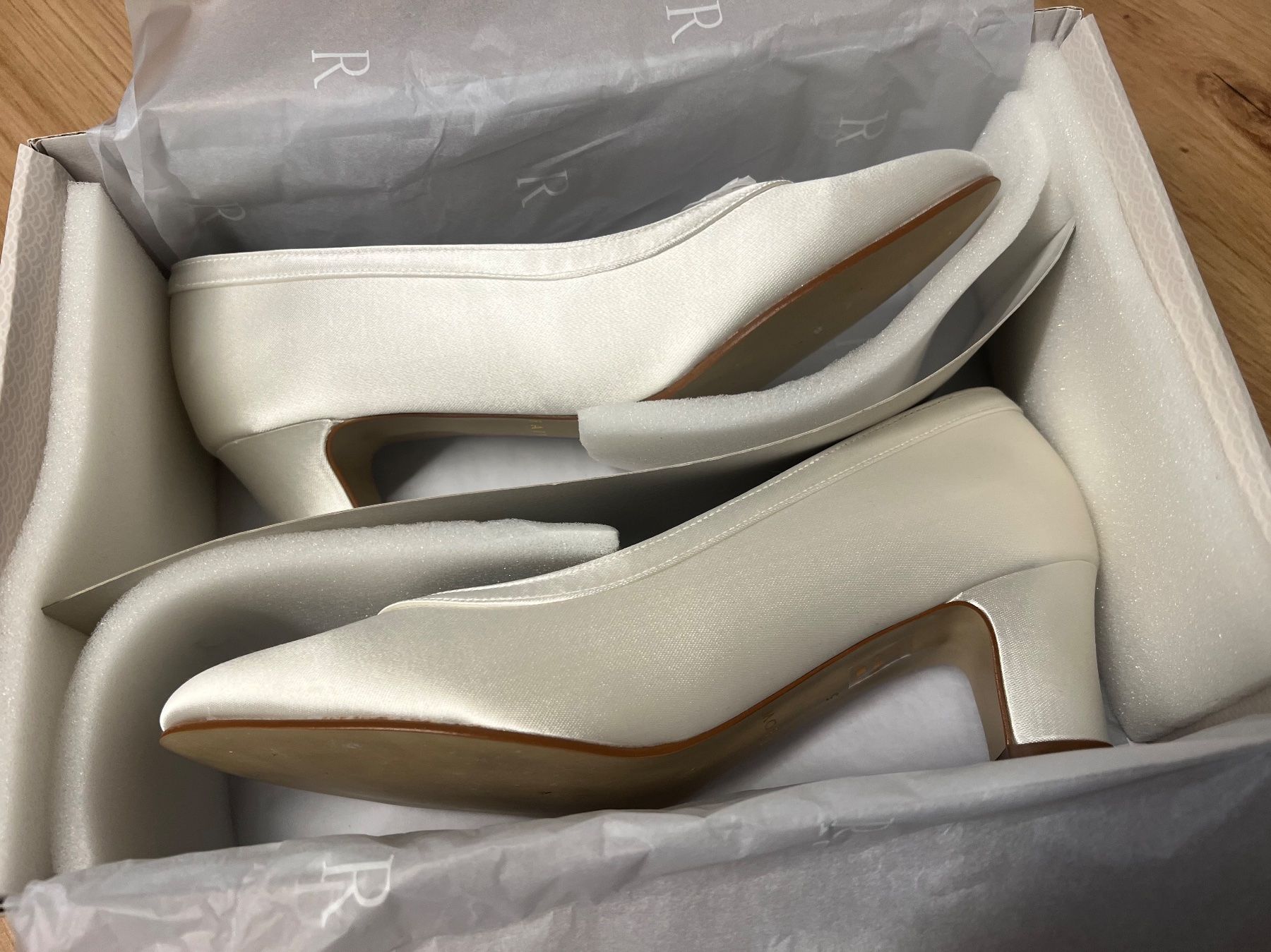 Rainbow Scarpe da donna: Brautschuhe Grösse 38 – Nuovo (secondo la descrizione) da Steffisburg venduto da Naesu_1995 3