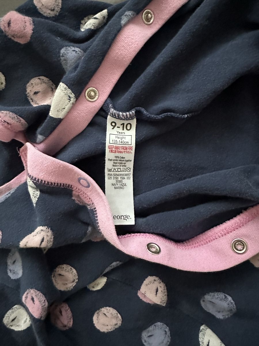 Pigiama & Simili: George Pyjama – Usato da Dürrenroth venduto da tvy_bh56 1