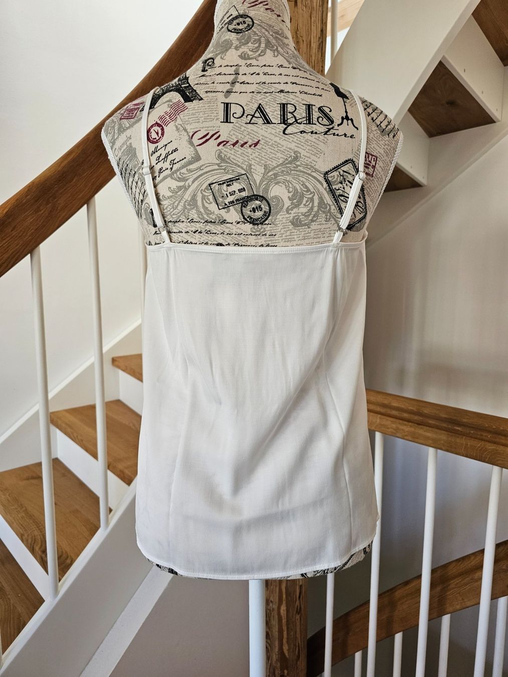 Comma Top: Top Comma, Gr. 34, weiss – Nuovo (secondo la descrizione) da Steinebrunn venduto da sassi31 1