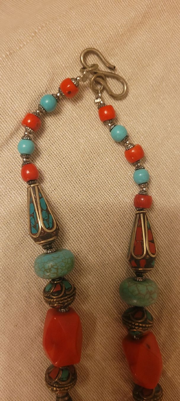 Catenine: Collier ethnique pierres turquoise et corail – Usato da Vevey venduto da lba_dd82 2
