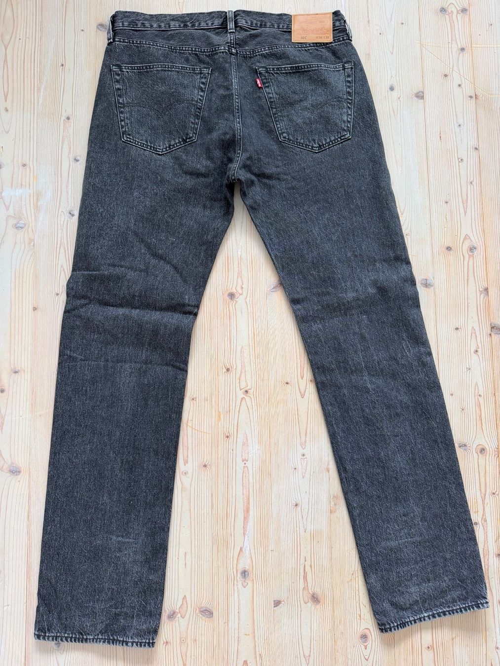 Levi's Jeans: Jeans Levi's (size W36/L36) – Nuovo (secondo la descrizione) da Delémont venduto da noe_2dvd 1