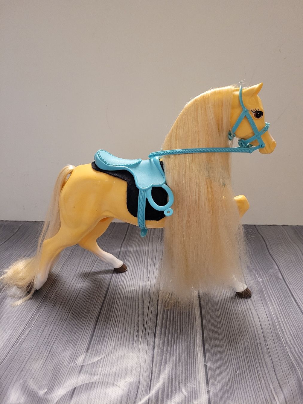 Giocattoli: Barbie Pferd Trailerstute – Usato da Niederbuchsiten venduto da klengyel 1