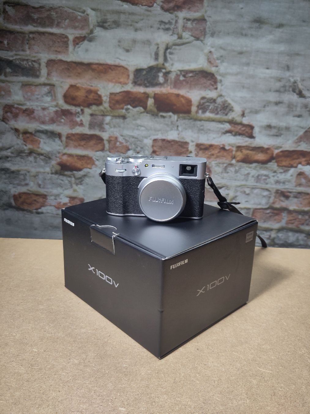 Fujifilm Fotocamera: Fujifilm X100v – Usato da Blonay venduto da aspegix 3