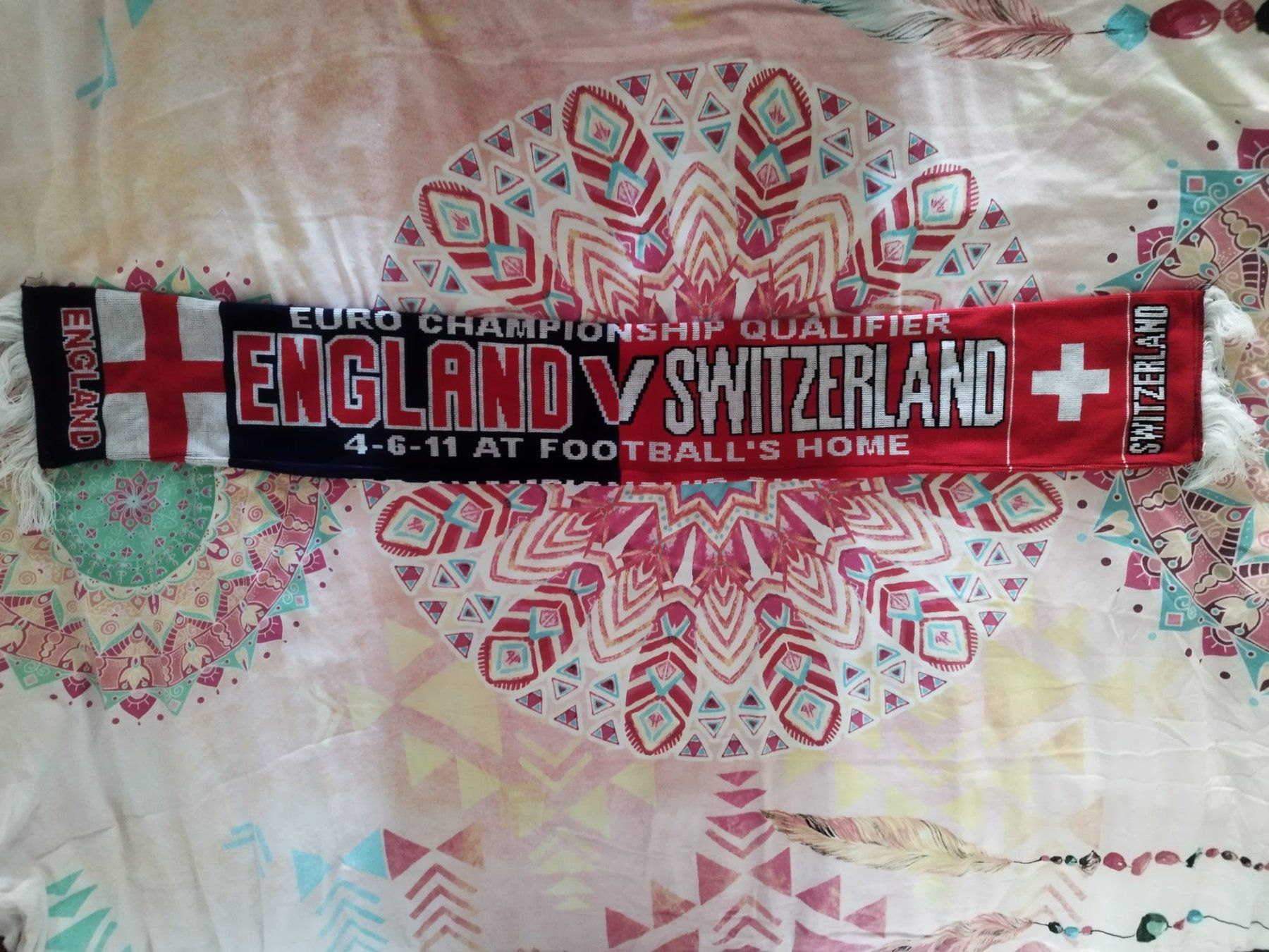 Foulards & écharpes: Echarpe Angleterre Suisse – D'occasion à Onex par Lepapagameur 1