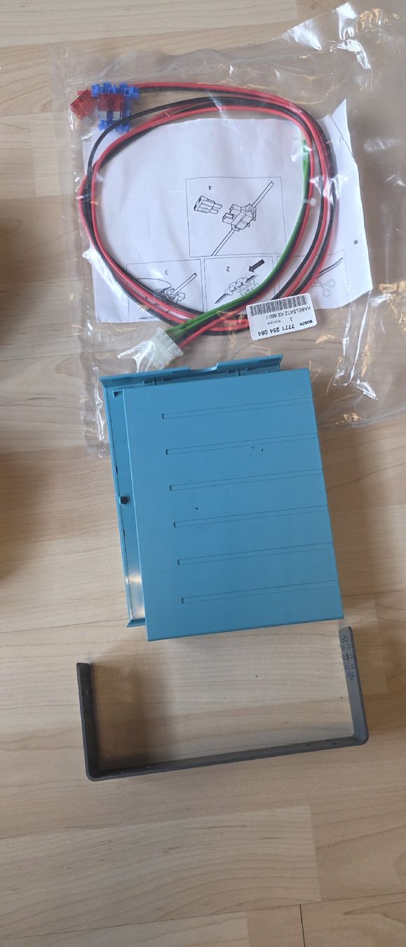 Radiocomunicazione: 2x ascom se660 + programieradapter und zubehör 2m VHF – Usato da Aarburg venduto da Se20 6