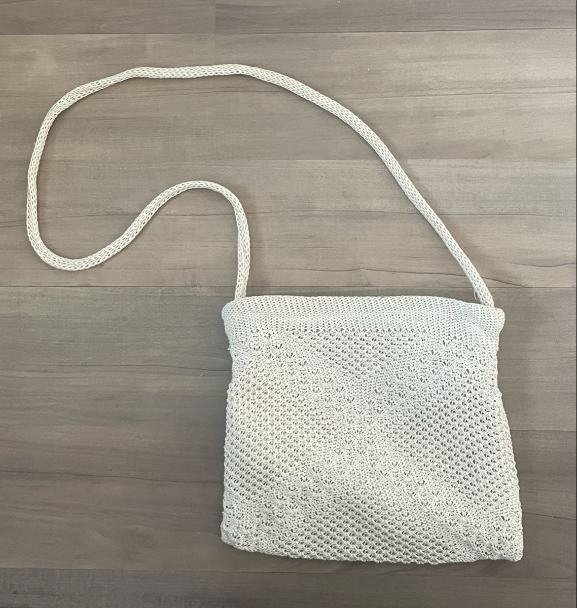 Borse da donna: Gehäkelte Tasche Weiss Klein  – Usato da Interlaken venduto da sa.manta 1