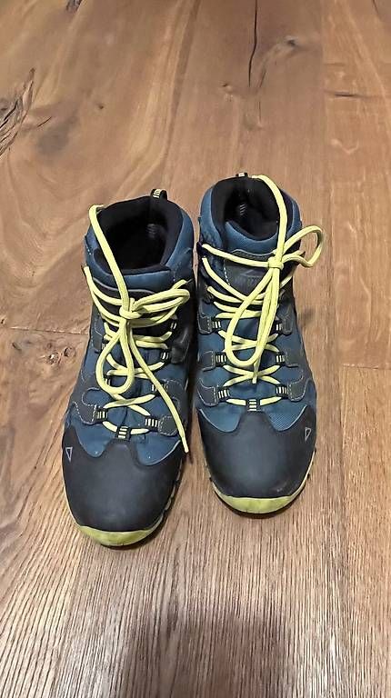 Chaussures garçon: McKINLEY Wanderschuhe  Grösse 37  – D'occasion à Mühlethurnen par JackyCindy