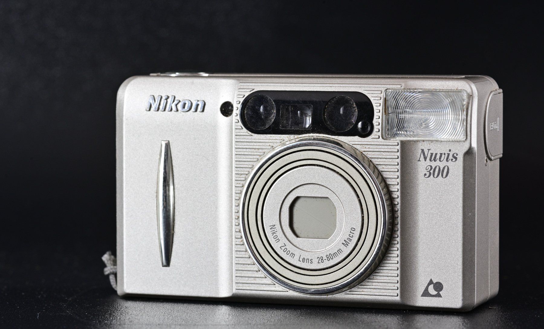 Nikon Kamera: Nikon Nuvis 300 (Versand möglich) – Gebraucht aus Fleurier von im_ghl