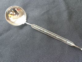 * TRES JOLIE CUILLERE ANCIENNE EN ARGENT 900 COMME NEUF