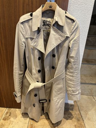 Authentic Burberry London beige Trench Coat, Size S
