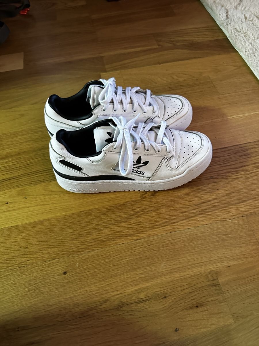 Adidas Scarpe da donna: Adidas Schuhe 40.5 – Usato da Mels venduto da ricoshop 1