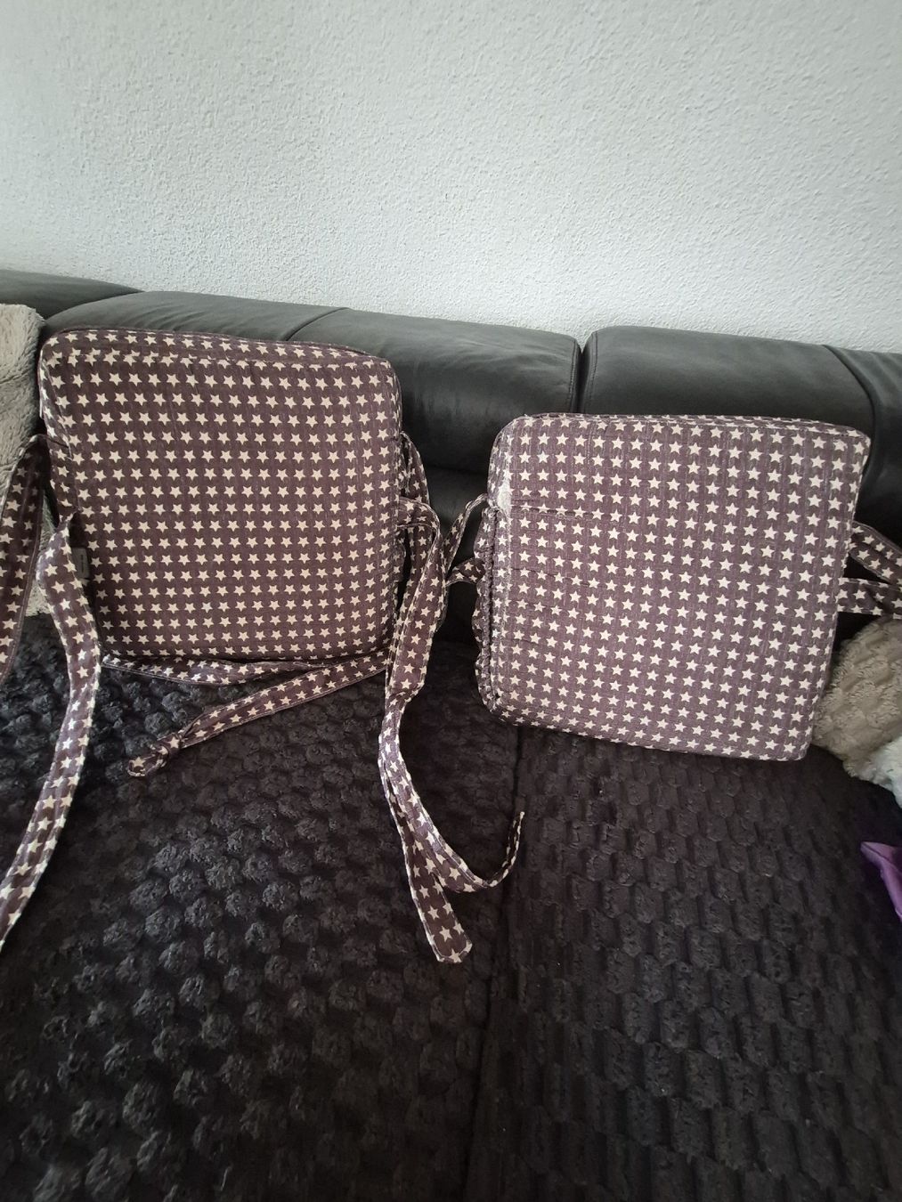 Seggiolini per auto: Sitzerhöhung 33cmx33cmx8cm – Usato da Diessenhofen venduto da baby000 1