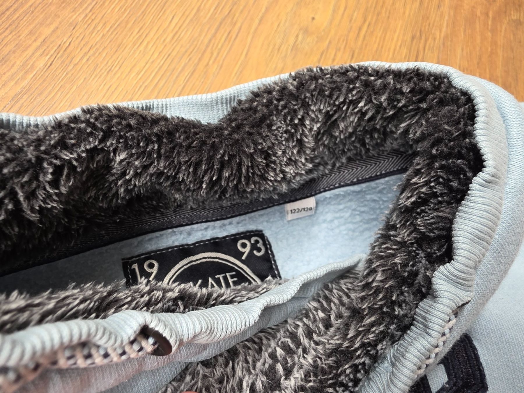 Maglioni & Felpe: warmer Pullover Gr. 122/128 – Usato da Nebikon venduto da Japostyle 2