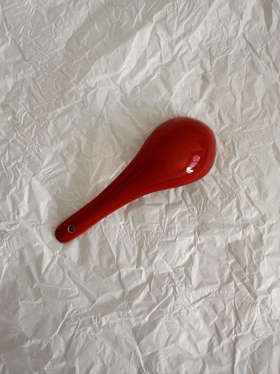 Cucchiai: Kleiner roter Löffel aus Keramik – Usato da Zürich venduto da MaxZurich 1