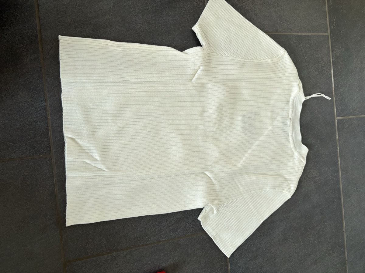 T-shirts: 5 Croptops, Grösse S – D'occasion à Schwarzenbach SG par Manmar 5