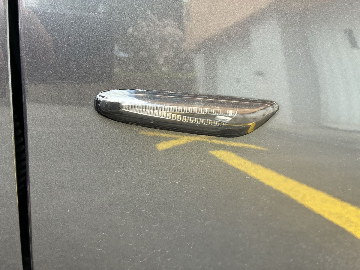 BMW Alle Autoersatzteile: BMW E90 LED Seitenblinker – Gebraucht aus Emmenbrücke von nne_hm9j