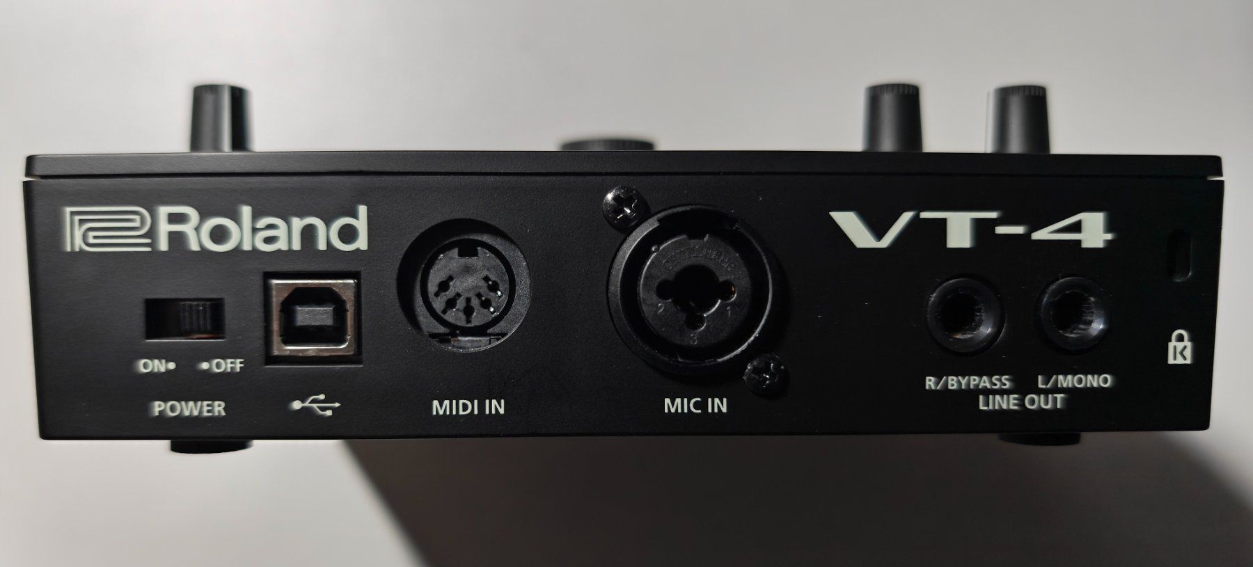 Roland Strumenti musicali: Roland VT-4 Voice Transformer – Usato da Egg b. Zürich venduto da Susanne234 1