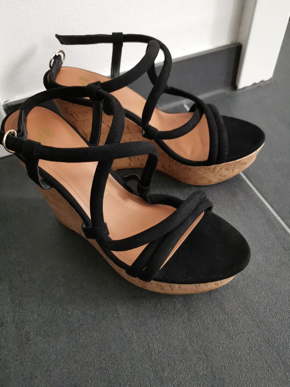 H&M Scarpe da donna: Keilsandalen – Nuovo e nell'imballaggio originale da Matzendorf venduto da hauli2
