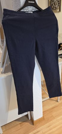 Rosemunde Hose Navy, Grösse 42, Neu mit Etikett, Top!