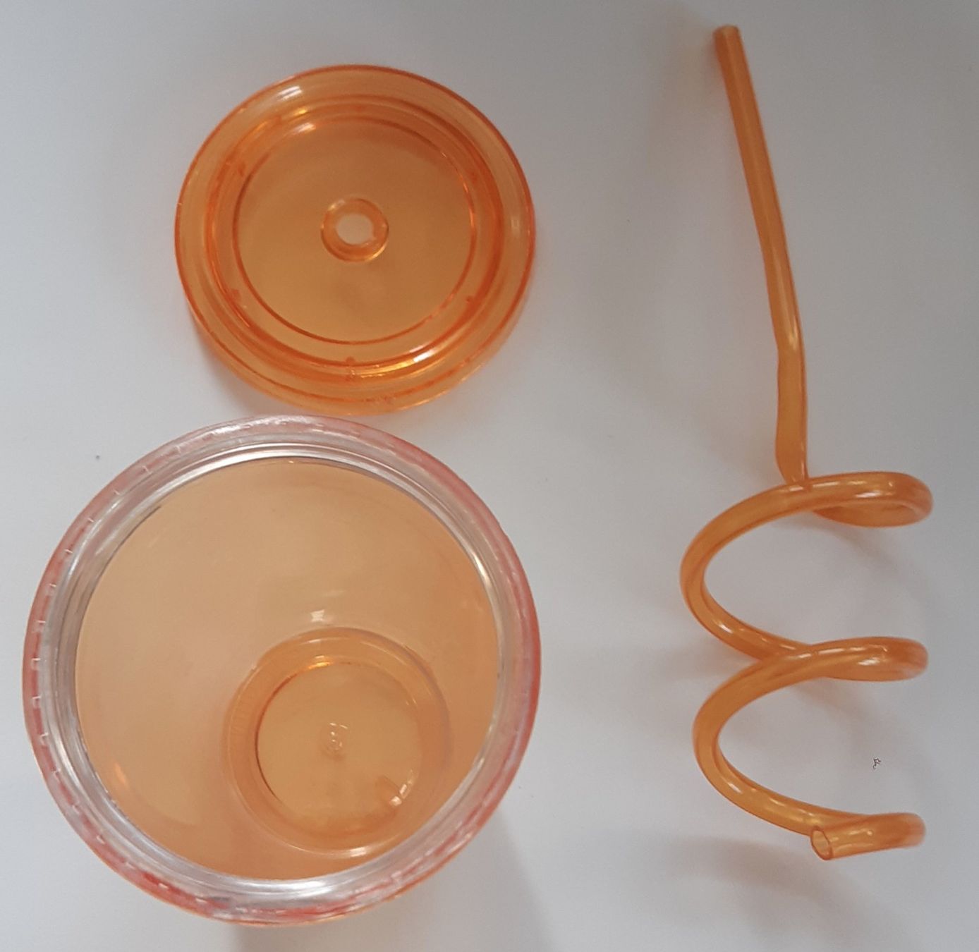 Bicchieri: Gobelet avec couvercle et paille - Orange – Usato da La Chaux-de-Fonds venduto da beasach 1