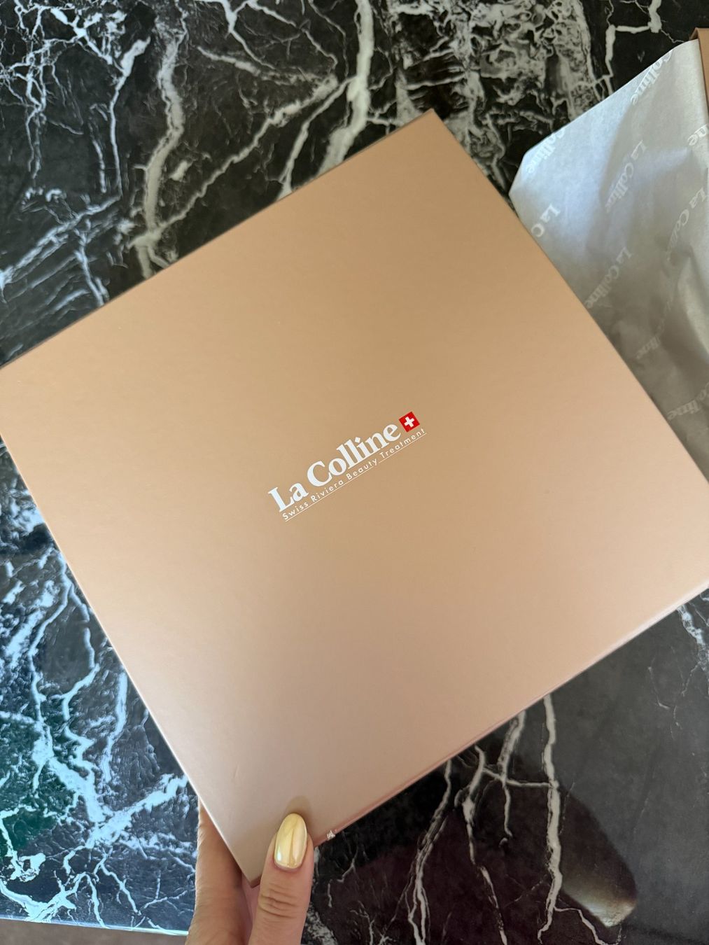 Soins du visage: Coffret La Colline Suisse | Clar•Ology + Moisture Boost++ + – Neuf (Voir description) à Grand-Lancy par art_6bhc 1