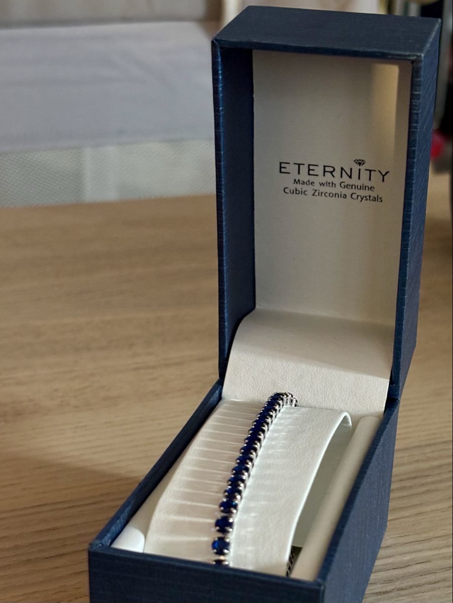Armbänder & -reifen: Eternity Schmuck Armband Neu – Neu und originalverpackt aus Biel/Bienne von CutieCardCollector