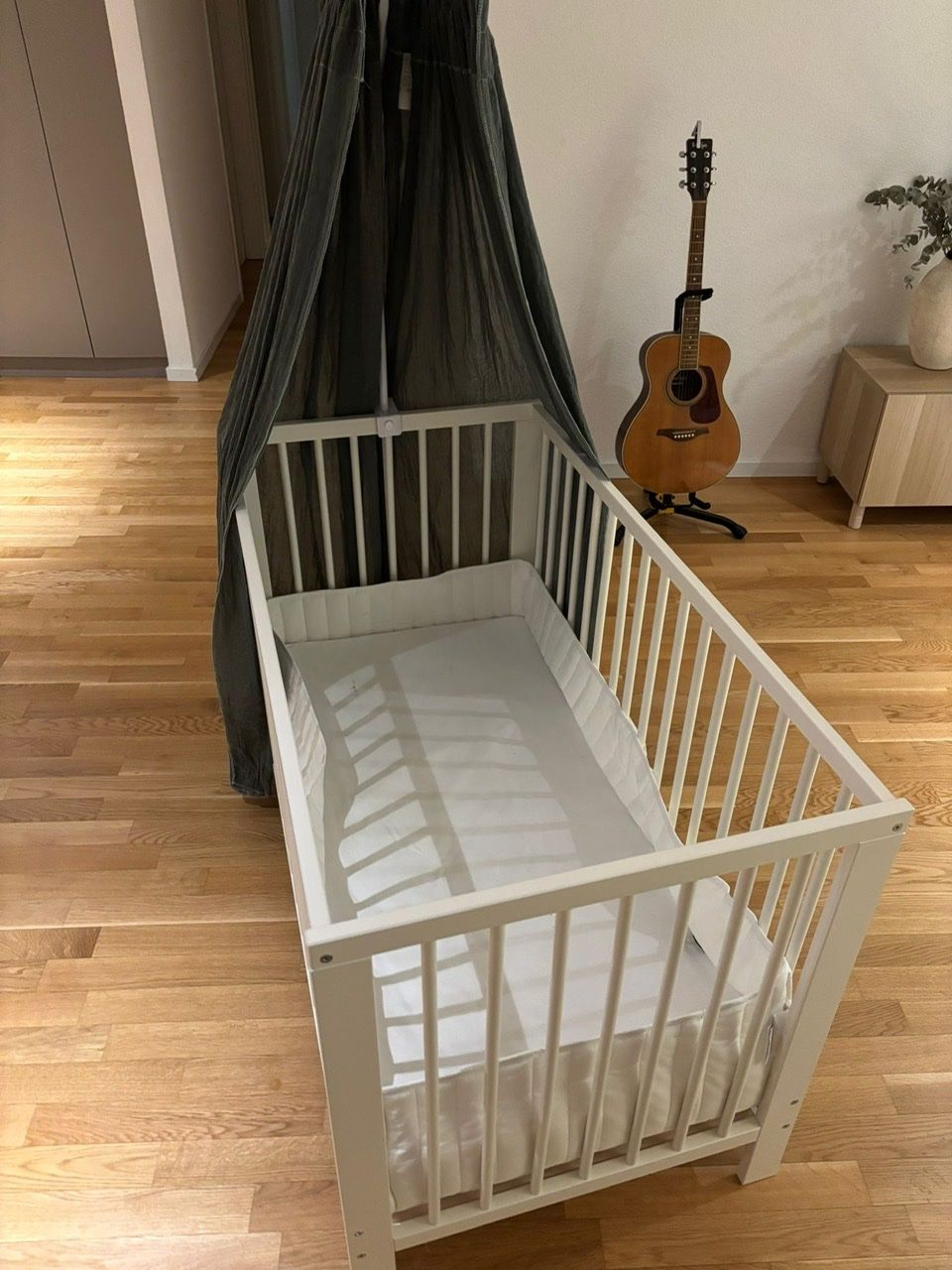 Ikea Betten: Lit bébé Ikea Gulliver avec matelas – Neu (gemäss Beschreibung) aus Yverdon-les-Bains von ele_z7jf
