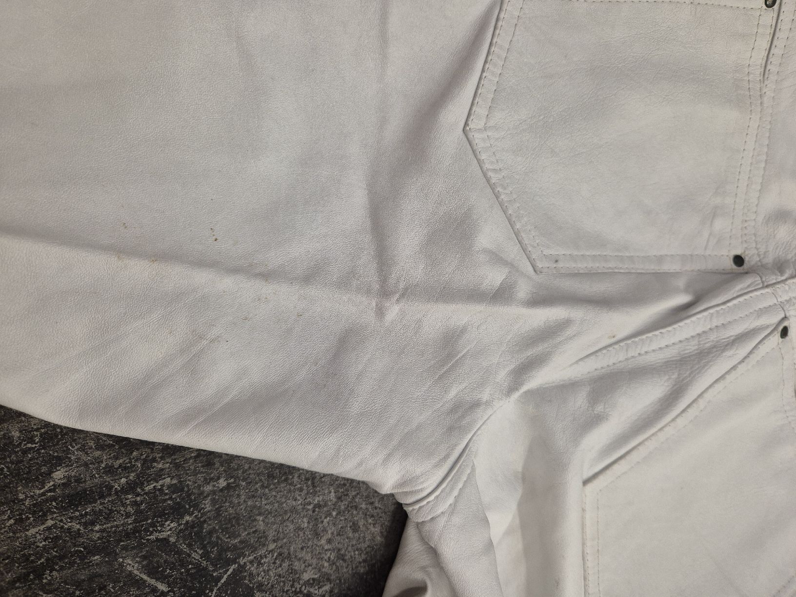 Jeans: Weisse schöne Lederhose, Grösse 40 – Usato da Bern venduto da nan_cqg8 2