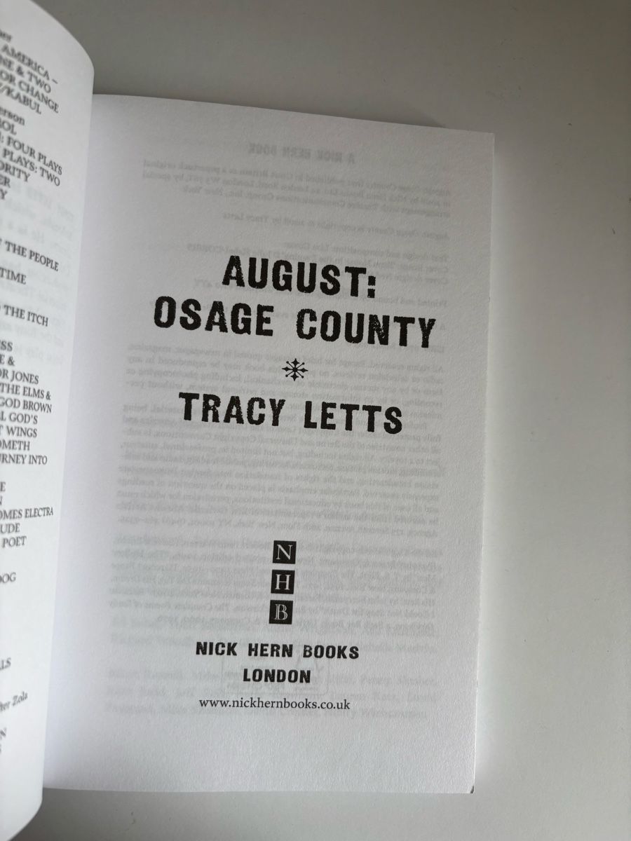 Libri: August: Osage County – Nuovo (secondo la descrizione) da Solothurn venduto da amelie.br 2