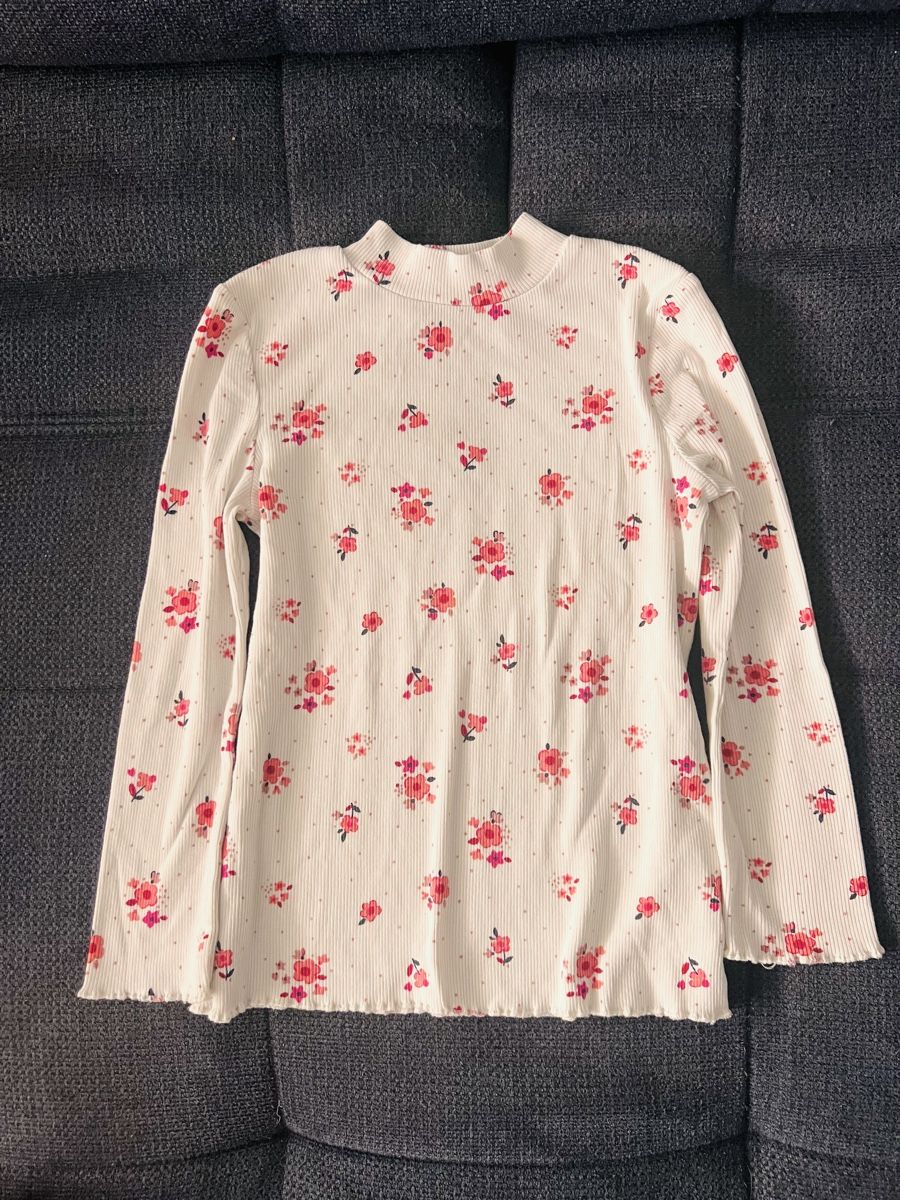Maglioni & Felpe: Zwei Pullover , Grösse 110/116 – Usato da Dietikon venduto da Laiijka