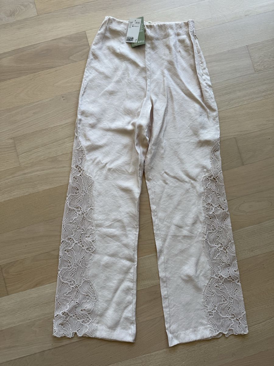 H&M Pantaloni: H&M Hose mit Spitze, Grösse 34, neuwertig, Sommer – Nuovo e nell'imballaggio originale da Kilchberg ZH venduto da MaM82