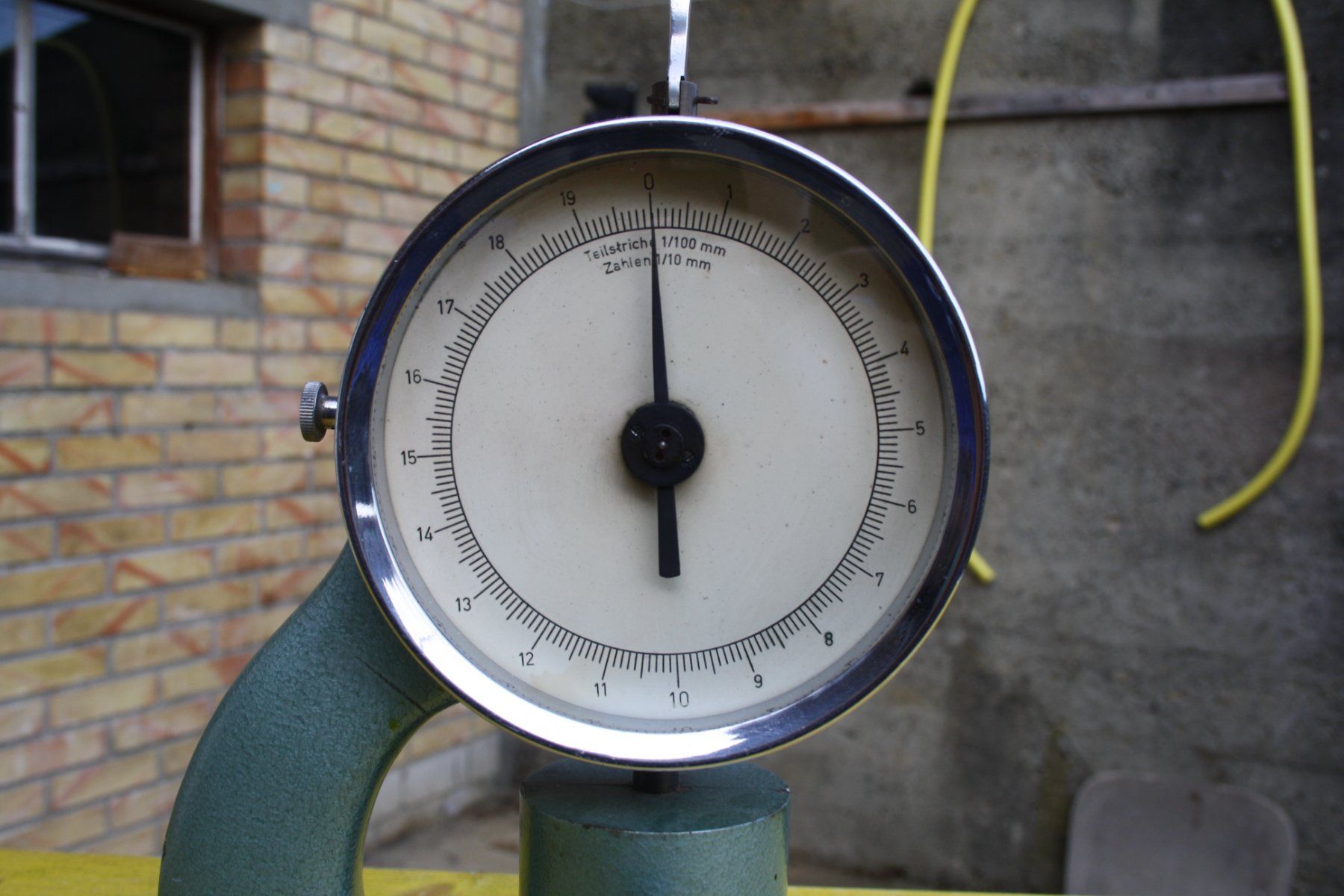 Misurare: MIKROMETER GROSSES STAND MIKROMETER ANTIK? – Usato da Wauwil venduto da Pneuedy 2