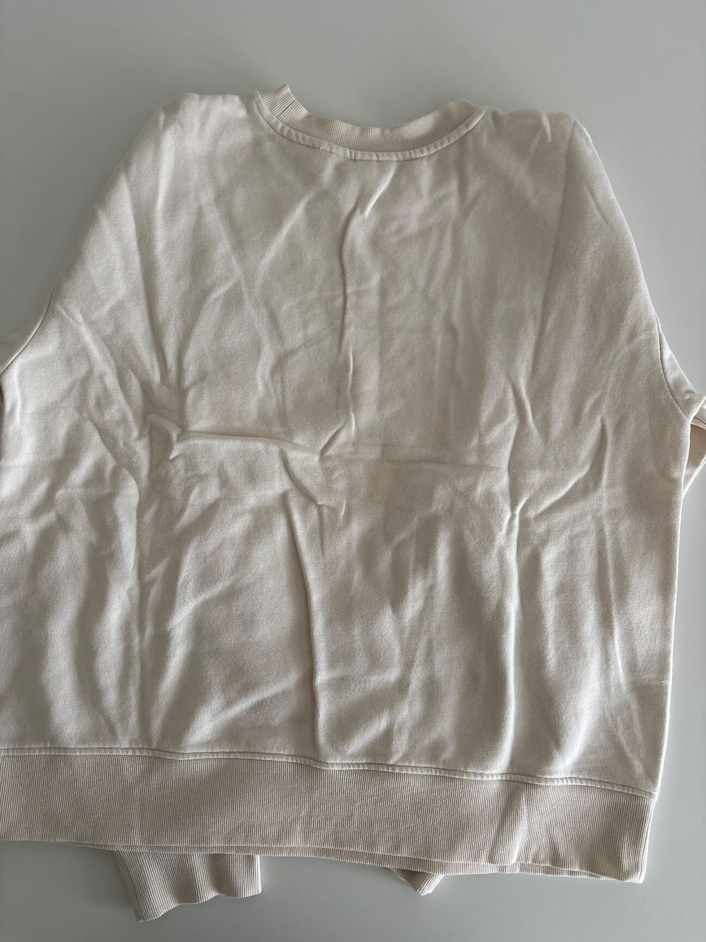 H&M Kleiderpakete: Zara Pullover&H&M Sweetshirt und H&M Kappe – Gebraucht aus Herisau von sen_8w8b 8