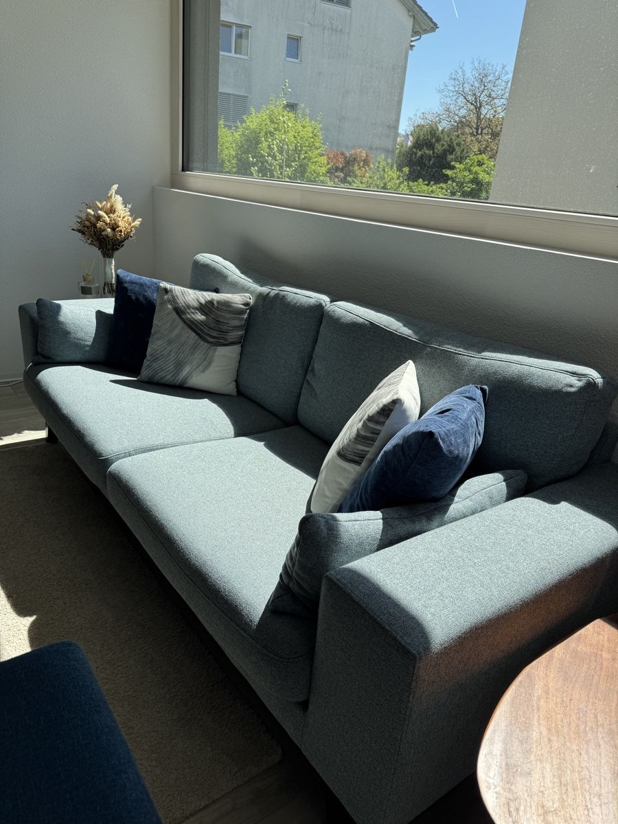 Divani: Micasa Sofa Couch Stoffsofa hellblau – Usato da Gelterkinden venduto da murattibox 1