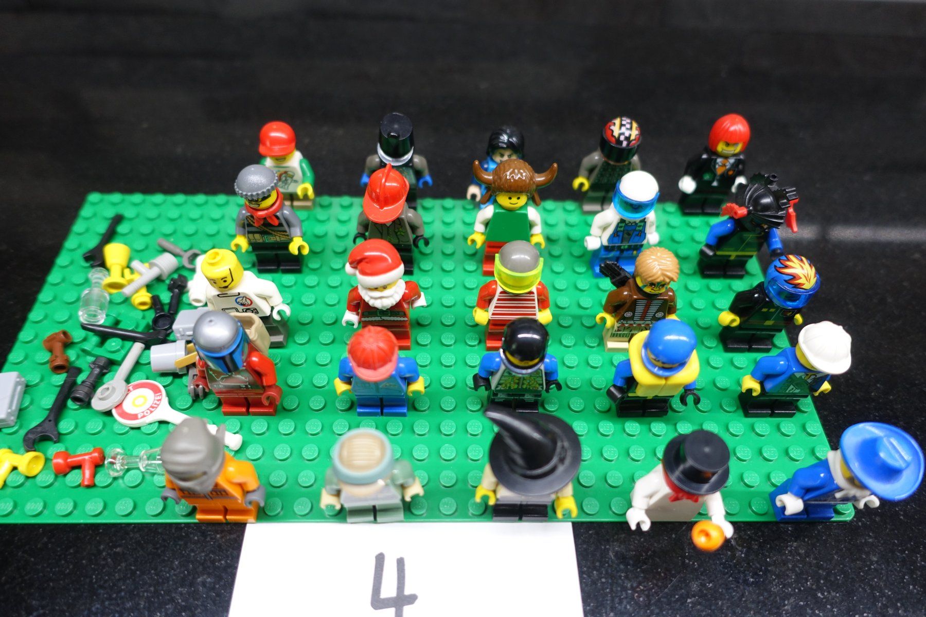 Lego Giocattoli: 25 Stk. vers. Legofiguren (4) – Usato da Belp venduto da Mazarron58 1