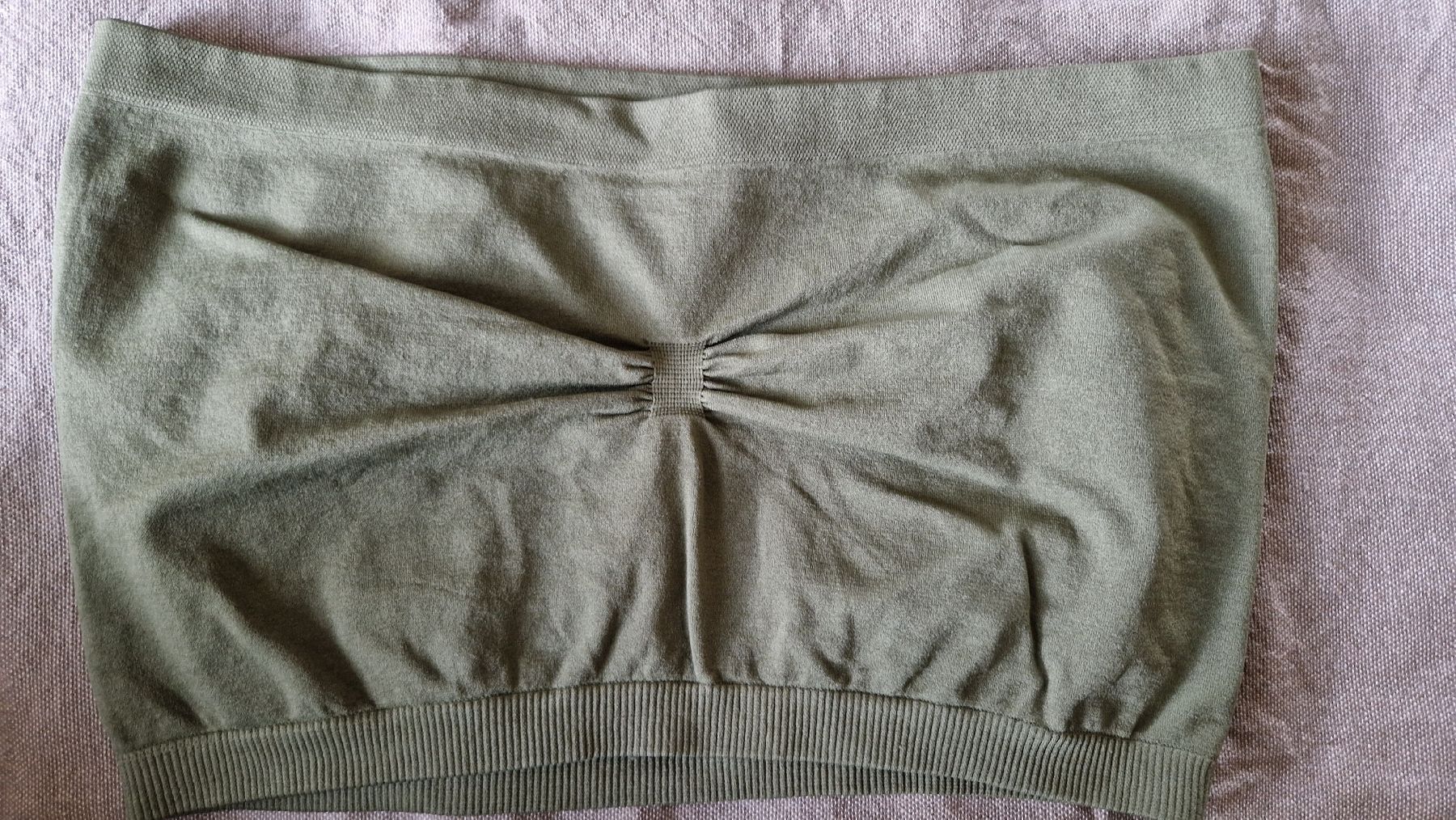 Tops: Grünes Bandeau-Top, Gr. L – Gebraucht aus Oberengstringen von Asteroid56 1