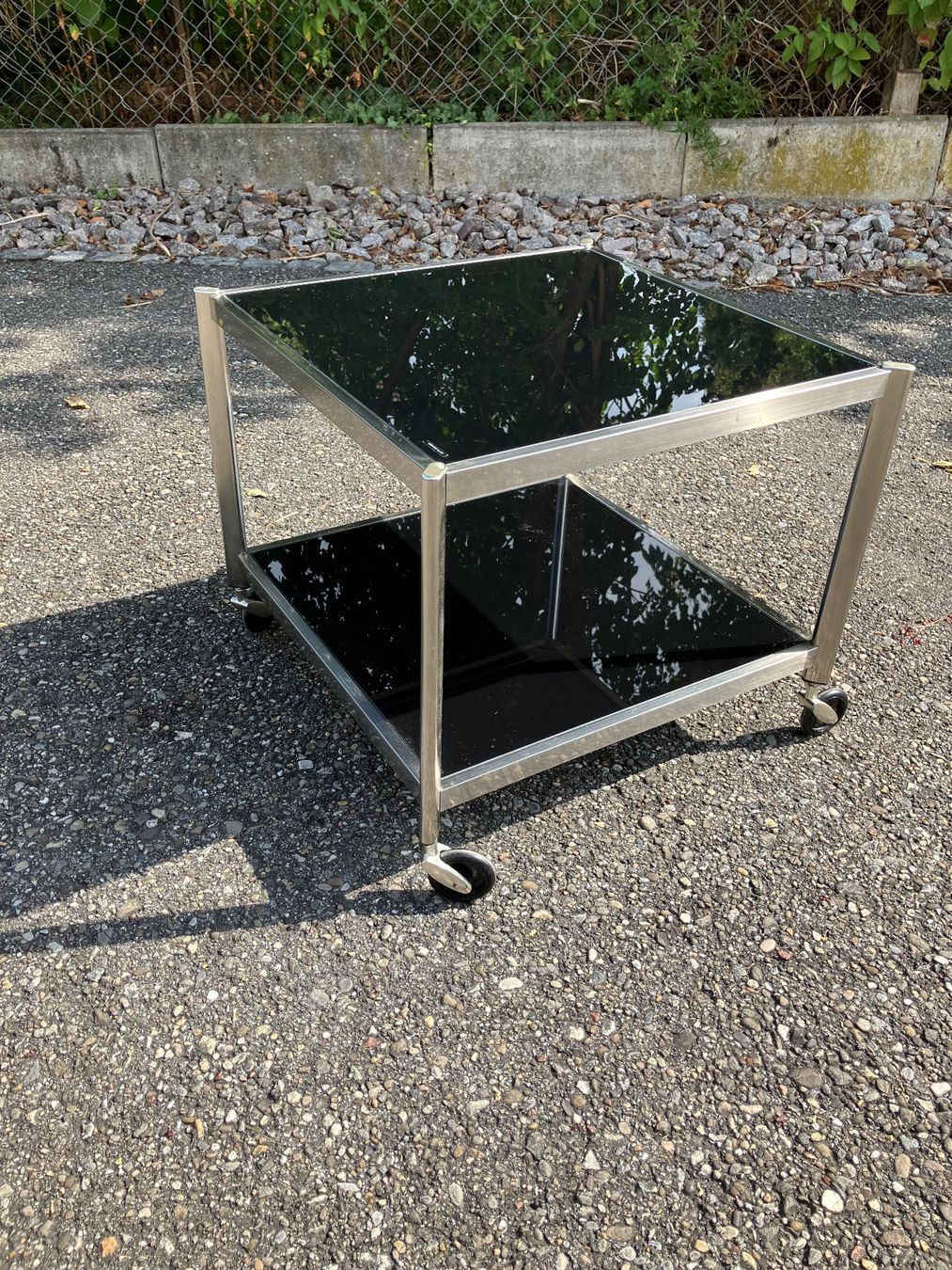 Tische: Edler Beistelltisch // Couchtisch – Gebraucht aus Aarburg von Wendepunkt_Fundgrube 3