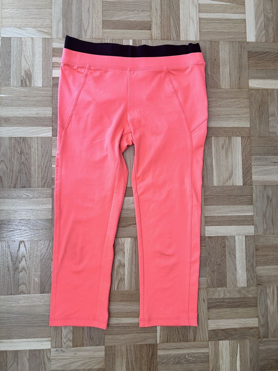 Stradivarius Leggings: Leggings sport, stradivarius, taille S – Usato da Carouge GE venduto da Emilynette 1
